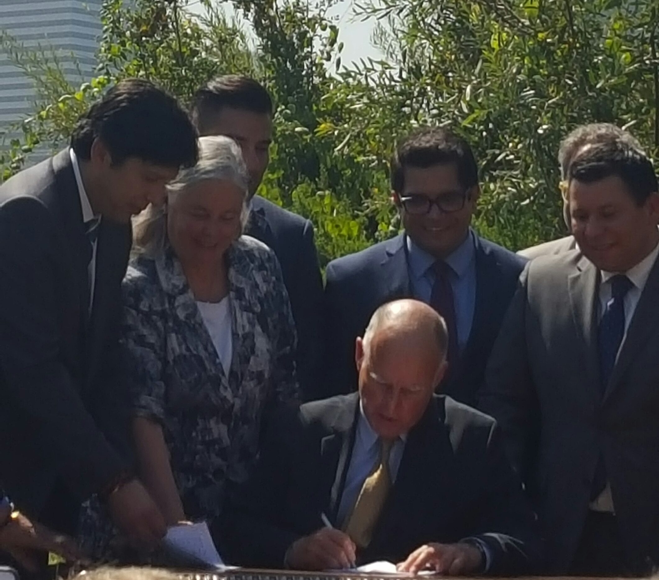 Gov. Brown to Sign Landmark Climate Legislation Today